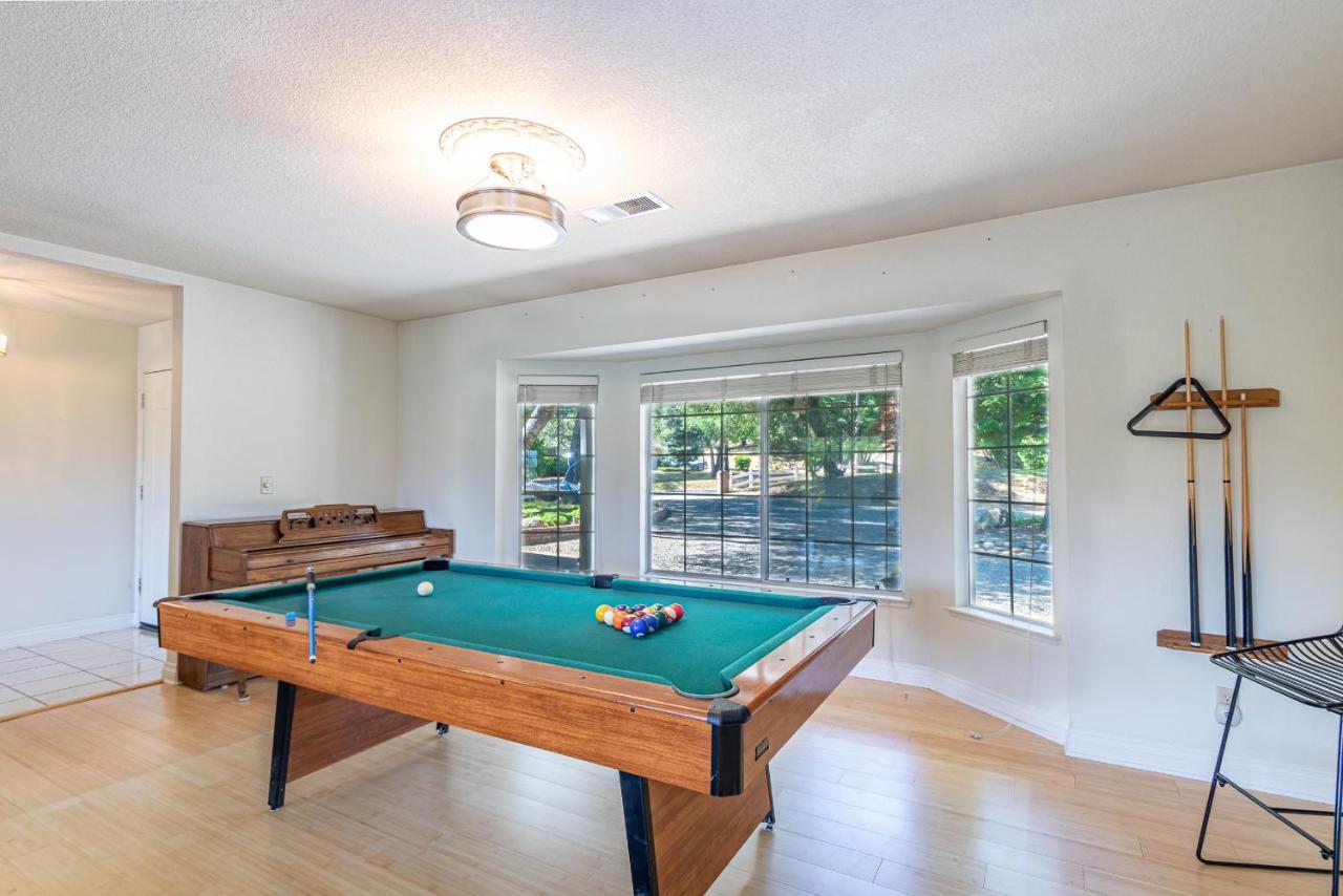 Spectacular Views W/ Hot Tub/Bbq -Yosemite & Bass Lake 오크허스트 외부 사진